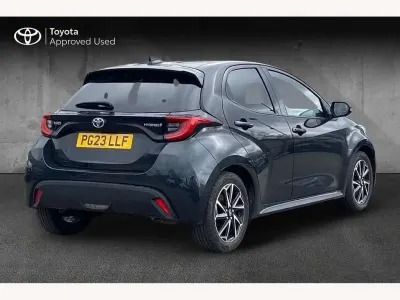 Used Toyota Yaris Hybrid Design 116 HP (85 kW) 2023 Black Hatchback