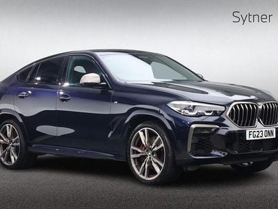 Begagnad BMW X6 M50 Shadowline 523 HK (384 kW) 2023 Svart SUV