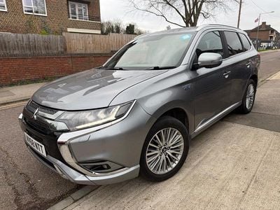 Grey Used 2018 Mitsubishi Outlander P-HEV Estate | £8,995 (Super price)