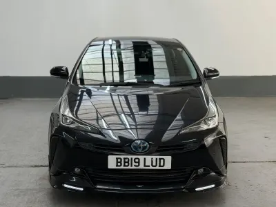 Used Toyota Prius 70 HP (51 kW) 2024 Black Hatchback