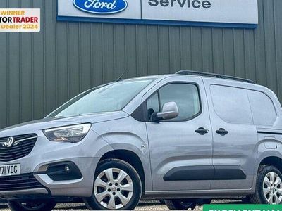 Used Vauxhall Combo 101 HP (74 kW) 2021 Grey MPV