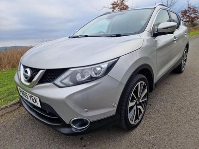 Used Nissan Qashqai Tekna 110 HP (80 kW) 2015 Silver SUV