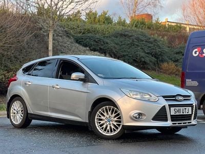 Used Ford Focus Zetec 125 HP (91 kW) 2011 Silver Hatchback