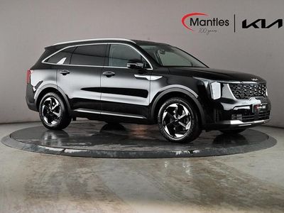 Black Used 2025 Kia Sorento SUV | £39,690 (Fair price)
