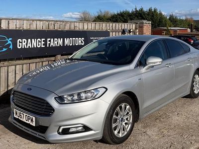 Usado Ford Mondeo Titanium 150 HP (110 kW) 2017 Prateado Citadino