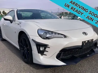 Used Toyota GT86 GT 2016 Pearl white Coupe