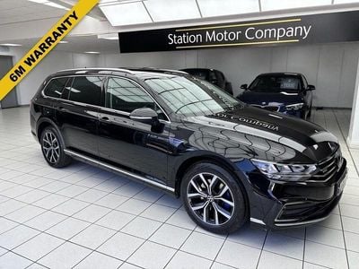 Begagnad VW Passat GTE 218 HK (160 kW) 2023 Svart Kombi