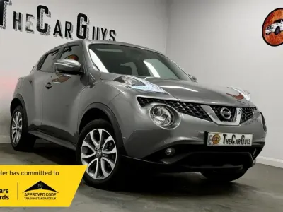 Begagnad Nissan Juke Tekna 2017 Grå SUV