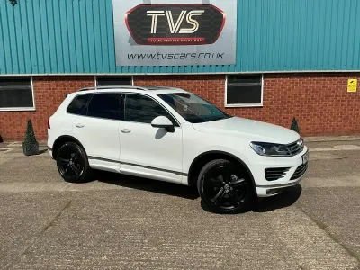 Used VW Touareg R-line Plus 262 HP (192 kW) 2017 White SUV