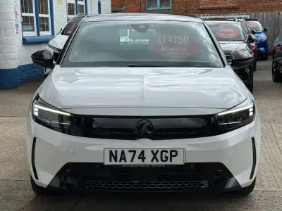 Used Vauxhall Corsa S 100 HP (73 kW) 2024 White Hatchback