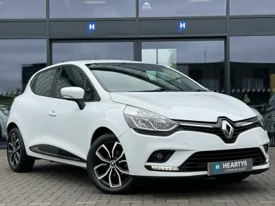 Used Renault Clio Play 89 HP (65 kW) 2019 White Hatchback