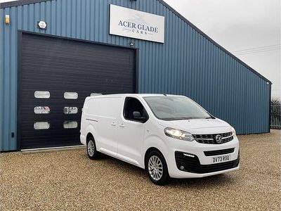 Used Vauxhall Vivaro 100 HP (73 kW) 2023 White MPV