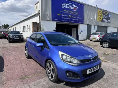 Used Kia Rio 109 HP (80 kW) 2013 Blue Hatchback