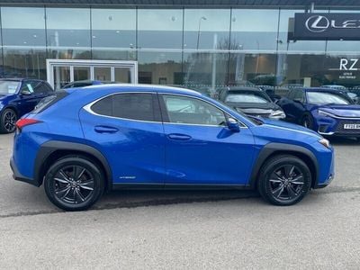 Lexus UX 250h