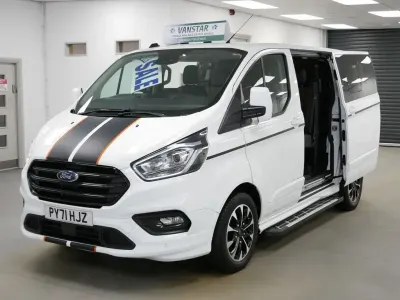 Used Ford Transit Custom Sport 185 HP (136 kW) 2021 White Van