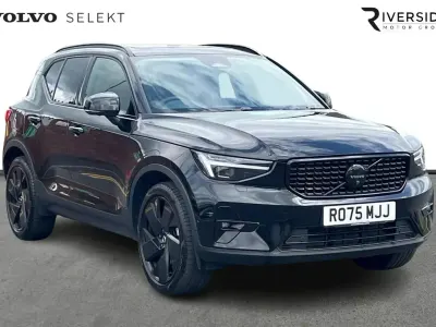Usado Volvo XC40 Ultra 197 CV (144 kW) 2025 Negro SUV