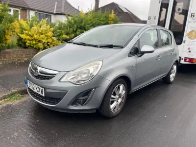 Używany Vauxhall Corsa 2012 Srebrny Hatchback