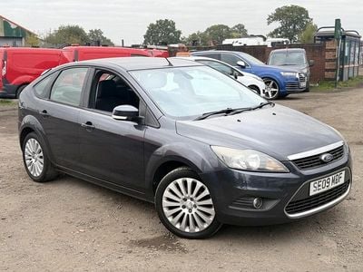 Used Ford Focus Titanium 2009 Grey Hatchback