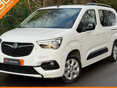 Used 2023 Vauxhall Combo Design Edition Estate | £11,990 (Fair price)