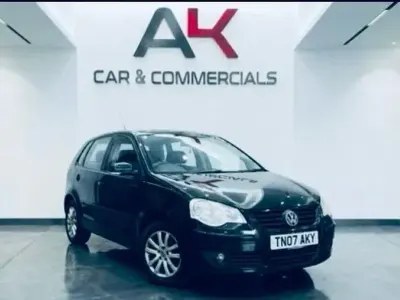 Begagnad VW Polo S 65 HK (47 kW) 2007 Svart Halvkombi