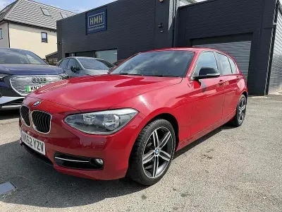Used BMW 116 Sport Line 2012 Crimson red Hatchback