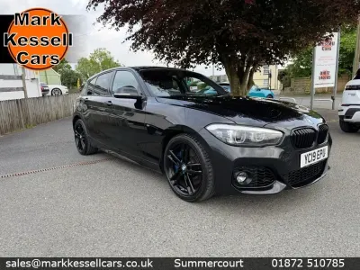 Begagnad BMW 118 M Sport 2019 Svart Halvkombi