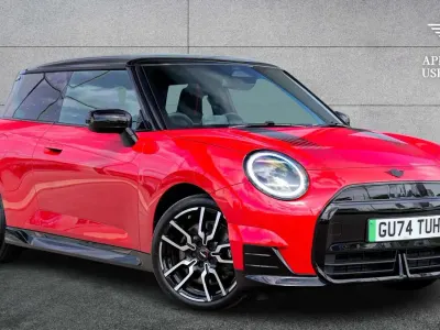 Used Mini Cooper SE Hatch 158 kW (215 HP) 2024 Red Hatchback