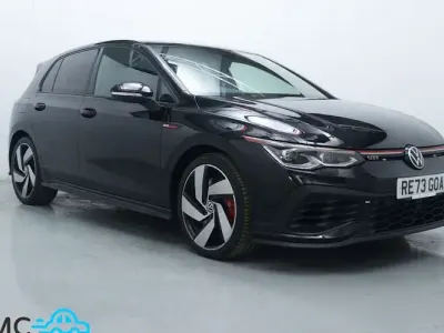 Second-hand VW Golf VIII GTI Clubsport 300 CP (220 kW) 2023 Negru Hatchback