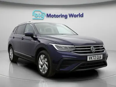 Używany VW Tiguan S 150 KM (110 kW) 2022 Niebieski SUV