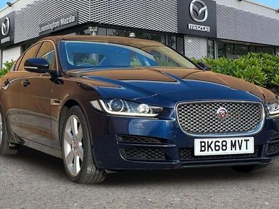 Begagnad Jaguar XE Ingenium 200 HK (147 kW) 2018 Blå Sedan