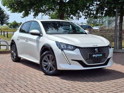 Peugeot e-208
