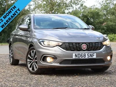 Used Fiat Tipo Lounge 95 HP (69 kW) 2018 Grey Hatchback