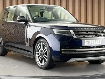 Used Land Rover Range Rover SE 441 HP (324 kW) 2023 Blue SUV