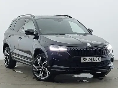 Begagnad Skoda Karoq SportLine 150 HK (110 kW) 2025 Svart SUV