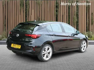 Gebraucht Vauxhall Astra SRi 150 PS (110 kW) 2018 Schwarz Kleinwagen