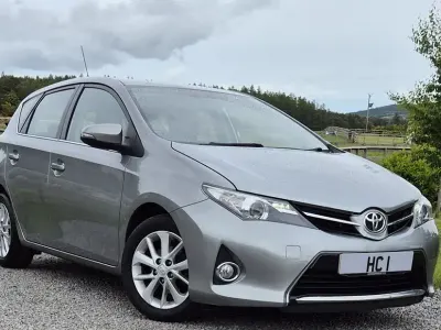 Used Toyota Auris 101 HP (74 kW) 2013 Hatchback