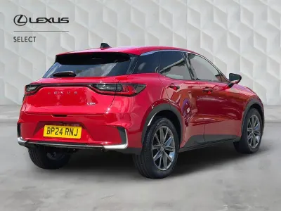Used Lexus LBX 136 HP (100 kW) 2024 Red SUV