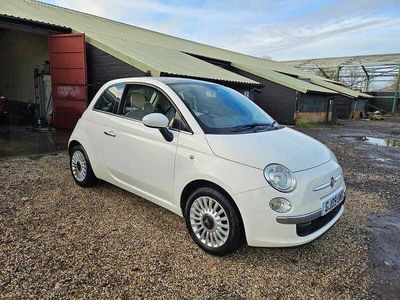 White Used 2009 Fiat 500 Lounge Hatchback | £2,500 (Fair price)
