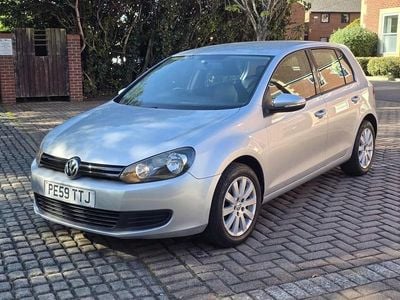 Usado VW Golf VI S 80 HP (58 kW) 2009 Prateado Citadino