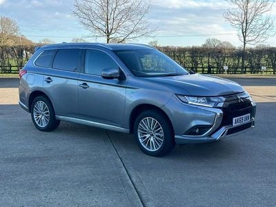Grey Used 2019 Mitsubishi Outlander P-HEV Plus | £12,995 (Fair price)
