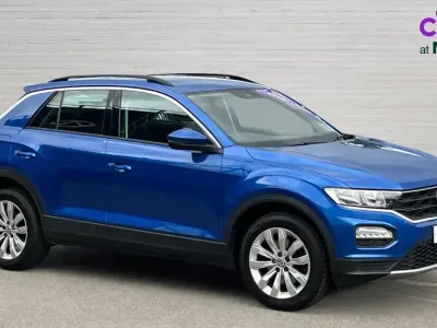 Used VW T-Roc SE 115 HP (84 kW) 2018 Blue SUV