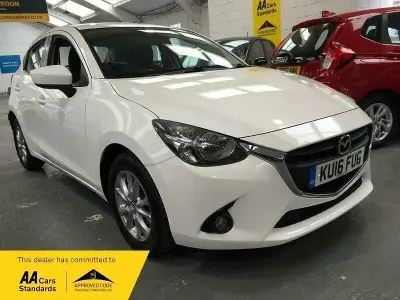 Usado Mazda 2 2016 Branco Citadino
