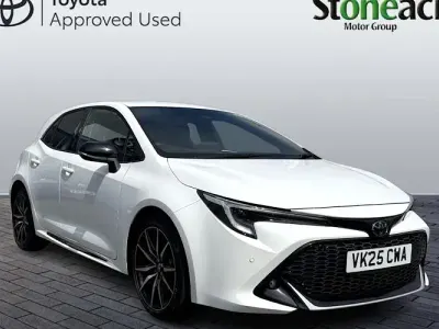Used Toyota Corolla Sport 122 HP (89 kW) 2022 White Hatchback