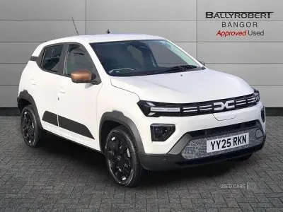 New Dacia Spring Extreme 47 kW (65 HP) 2025 White Hatchback