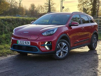 Red Used 2022 Kia Niro SUV | £10,999