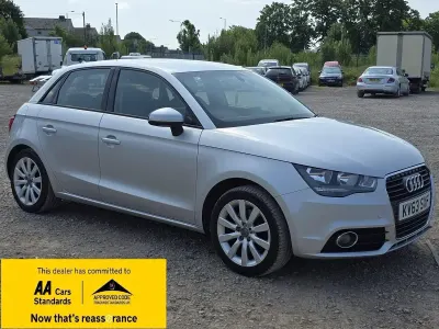 Usado Audi A1 Sportback Sport 122 CV (89 kW) 2013 Plateado Utilitario