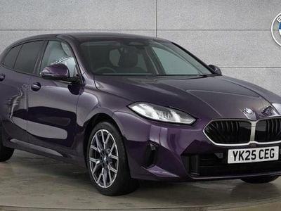 Begagnad BMW 120 Sport Line 168 HK (123 kW) 2025 Lila Halvkombi