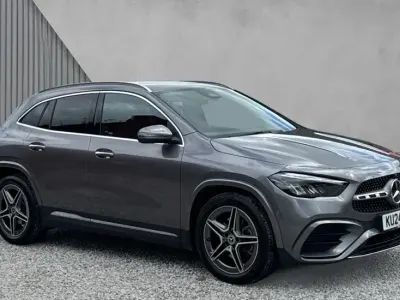 Used Mercedes GLA200 Executive 163 HP (119 kW) 2024 Mountain grey metallic SUV