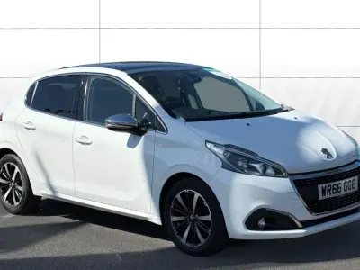 Second-hand Peugeot 208 Allure Premium 82 CP (60 kW) 2016 Alb Hatchback