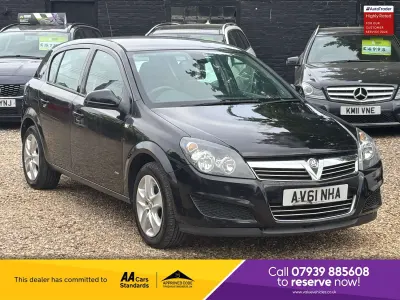 Used Vauxhall Astra Active 115 HP (84 kW) 2011 Black Hatchback